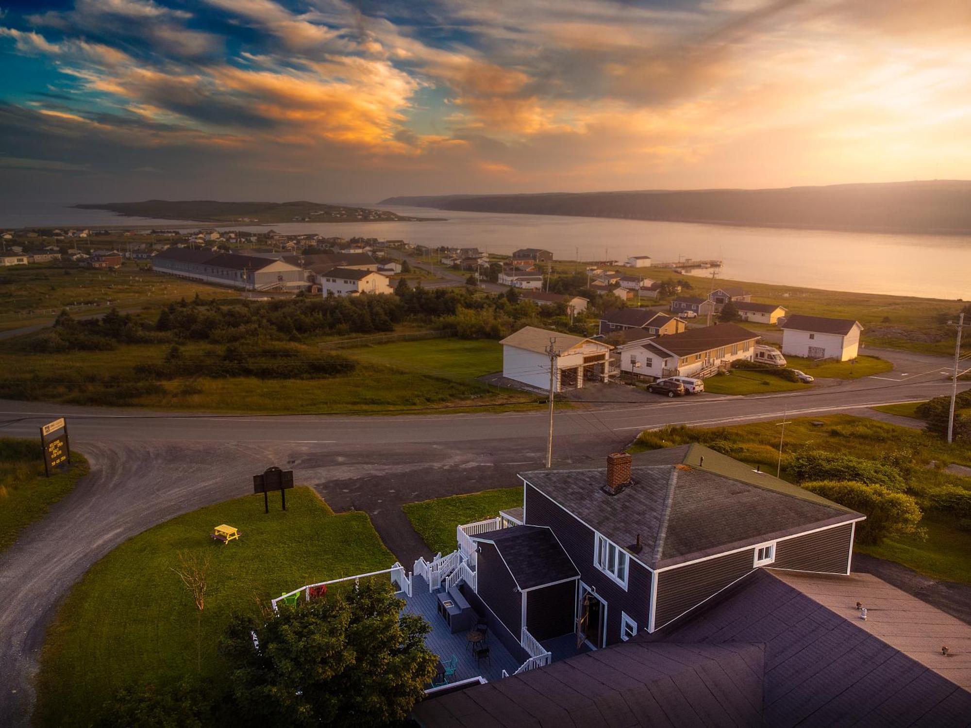 Edge Of The Avalon Inn Trepassey Ngoại thất bức ảnh