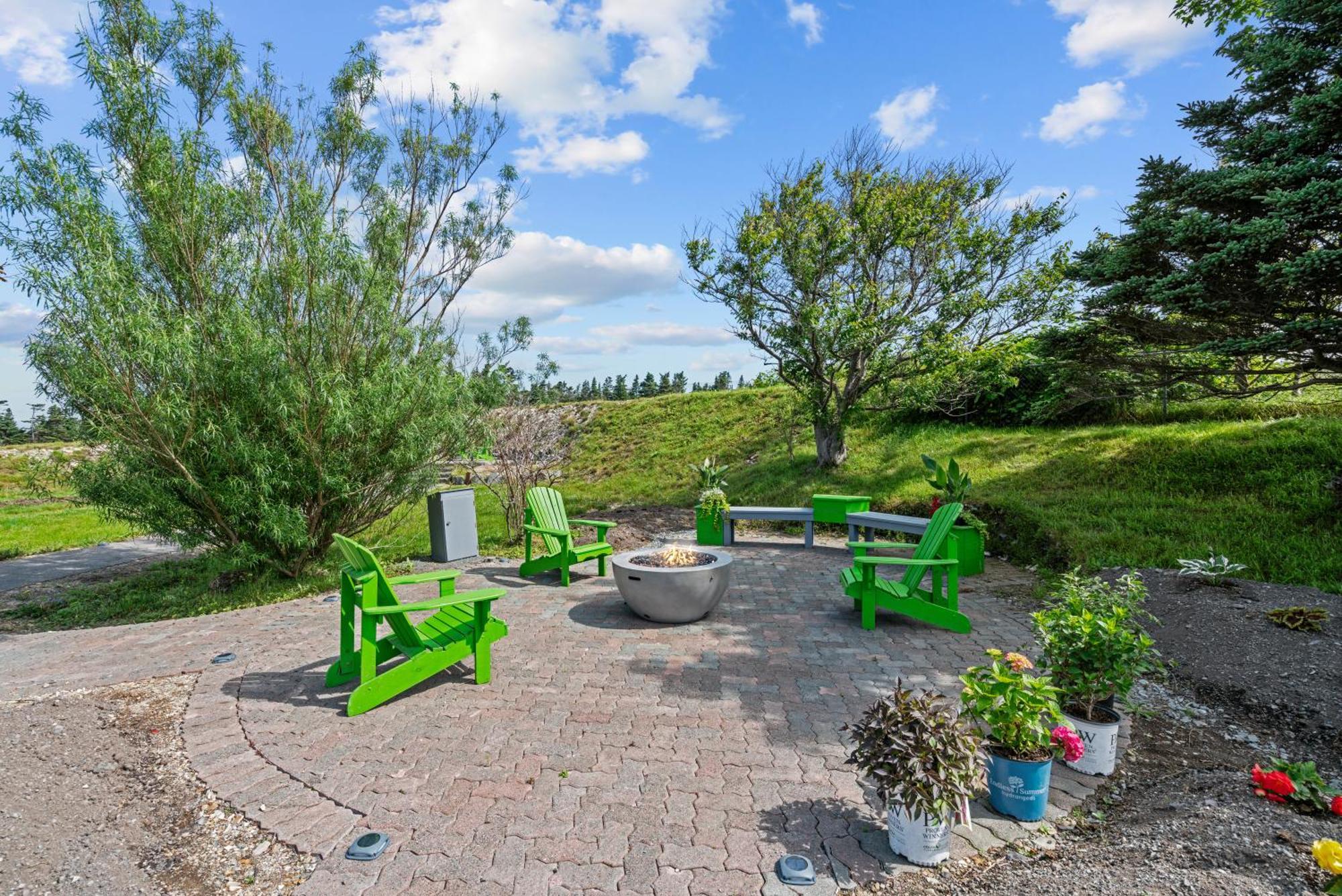 Edge Of The Avalon Inn Trepassey Ngoại thất bức ảnh