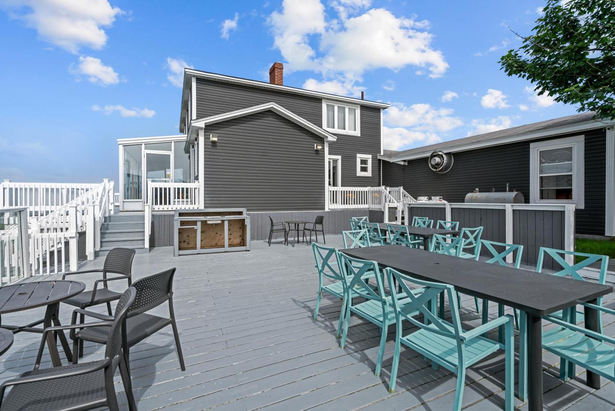 Edge Of The Avalon Inn Trepassey Ngoại thất bức ảnh